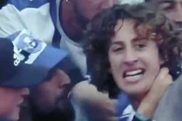 “Têm de perguntar à equipa técnica”
