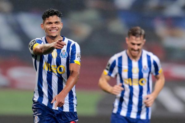 Sabes qual é a cláusula do novo menino bonito do Dragão?