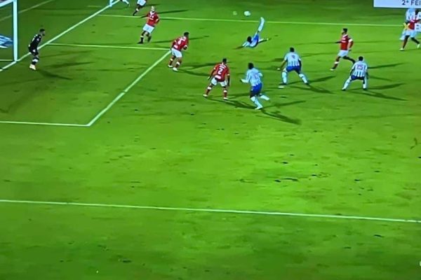 FC Porto sai dos Açores de bicicleta e com 3 pontos na mão (Vídeo com resumo do jogo)
