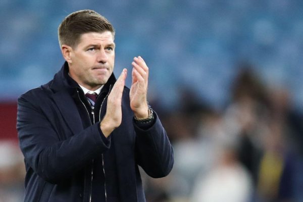 Gerrard volta a equipar filho à Porto