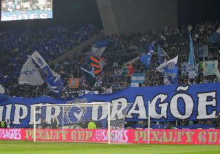 Super Dragões emitem comunicado a criticar o FC Porto por falta de apoios