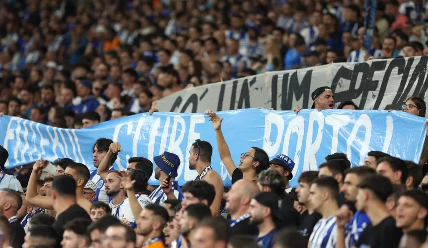 FC Porto: insultos e tarja a Mourinho e apoio a Madureira valem multas