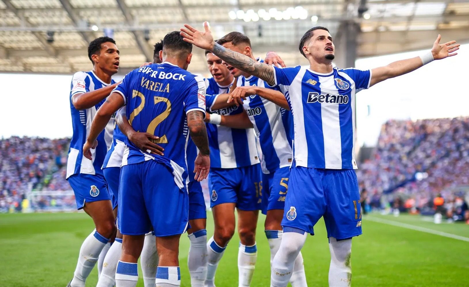 Chelsea disposto a pagar 87 MILHÕES por craque do FC Porto