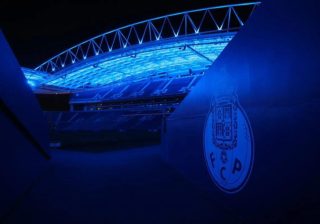 FC Porto assinala Dia Mundial do AVC e ILUMINA o Dragão (FOTOS)