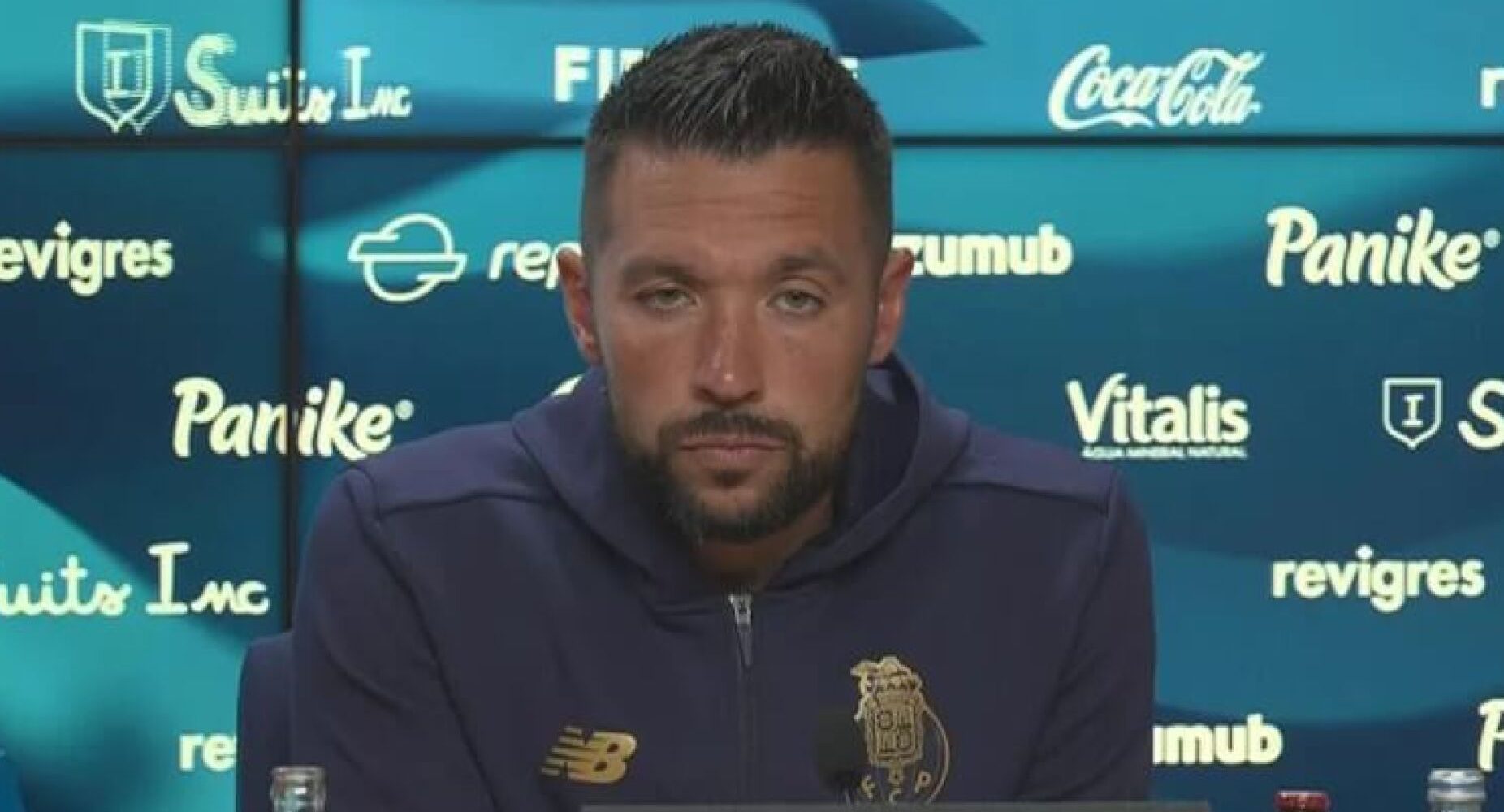 Apesar da vitória, Farioli ATACA arbitragem